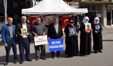 Muş’ta Aileler, PKK’dan Çocuklarını Kurtarmak İçin Eylem Yapıyor